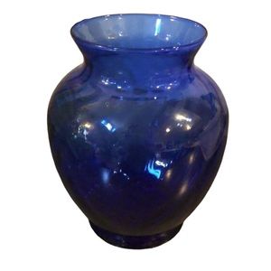 COBALT BLUE COLLECTIBLE SWIRL GLASS VASE